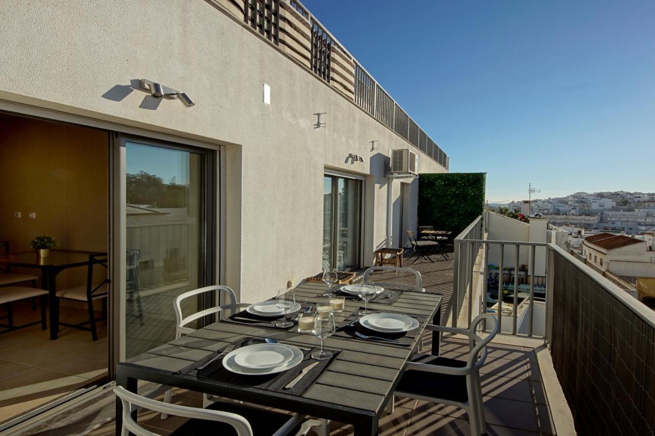 Rooftop Oldtown Residence อัลบูเฟรา ภายนอก รูปภาพ