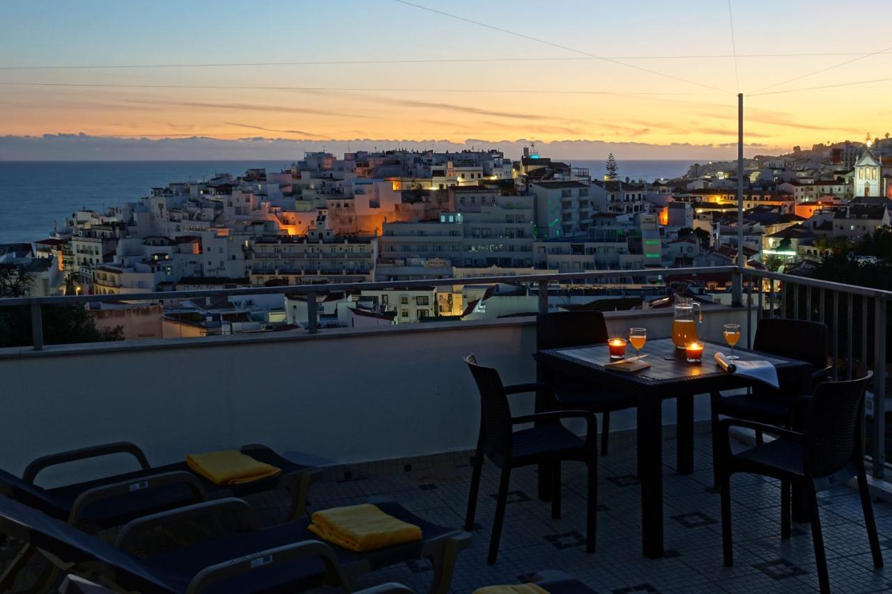 Rooftop Oldtown Residence อัลบูเฟรา ภายนอก รูปภาพ